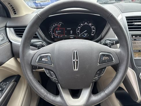 Used 2018 Lincoln MKC Premiere FWD image 12