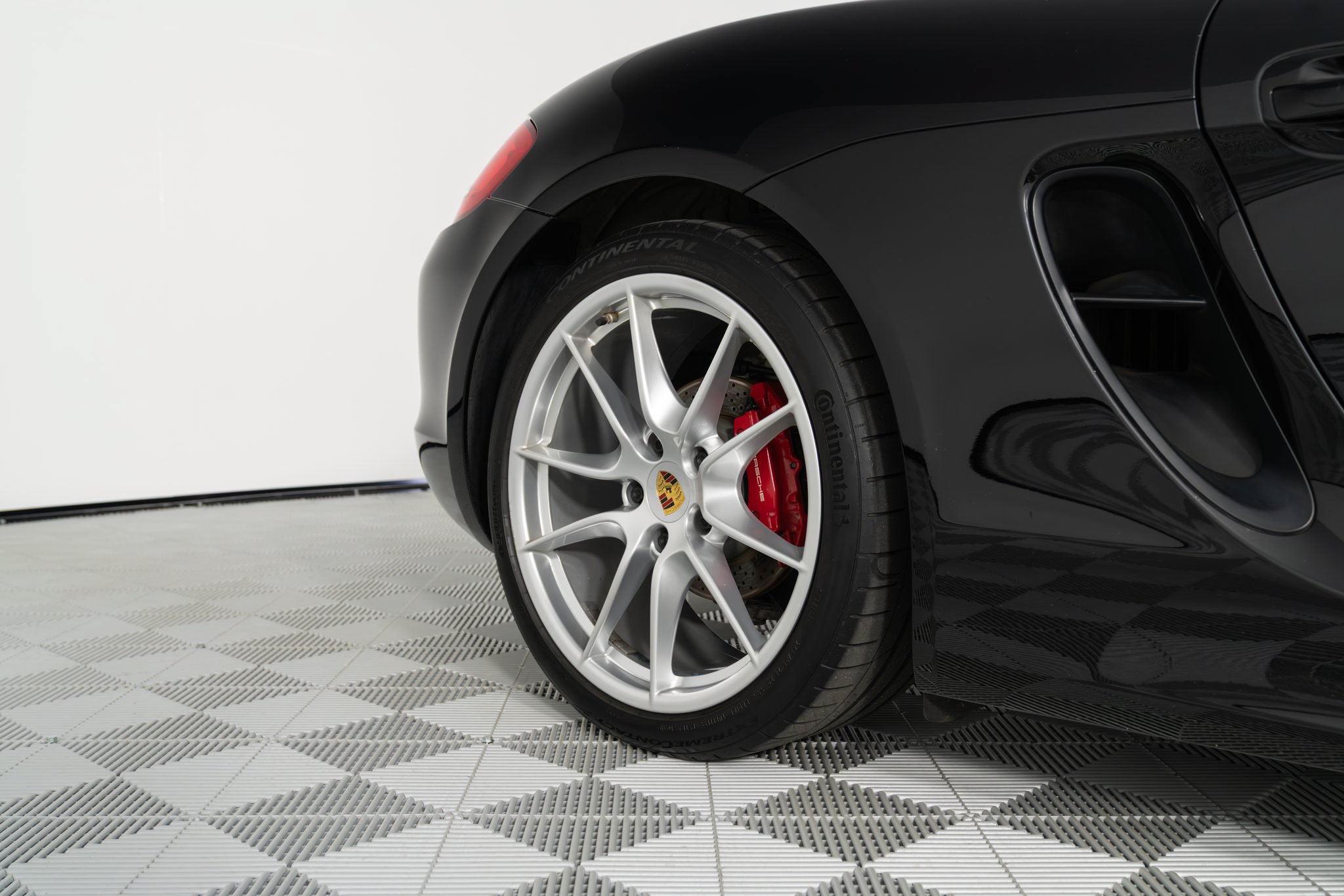 Used 2015 Porsche Boxster S RWD image 25