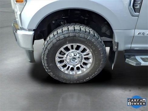 Used 2022 Ford F350 XLT w/ XLT Premium Package image 12