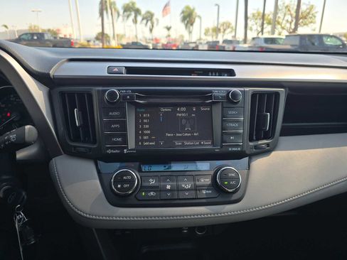 Used 2017 Toyota RAV4 XLE w/ Carpet Mat Package FWD image 27
