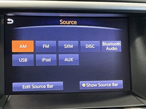 Used 2018 Nissan Pathfinder SV image 8