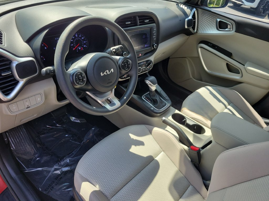 Used 2022 Kia Soul LX FWD image 20