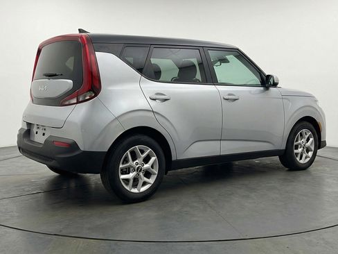 Used 2025 Kia Soul LX w/ LX Technology Package image 7