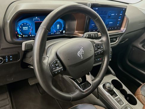 Used 2025 Ford Bronco Sport Outer Banks w/ Outer Banks Tech Package+ AWD/4WD image 18