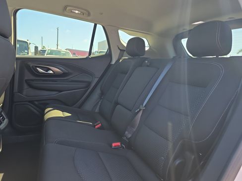 Used 2024 GMC Terrain SLE image 11