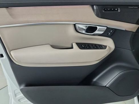 Certified 2026 Volvo XC90 B6 Plus w/ Protection Package Premier AWD/4WD image 9
