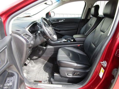 Used 2016 Ford Edge Titanium w/ Technology Package AWD/4WD image 14