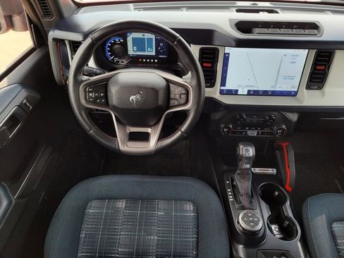 Used 2024 Ford Bronco Heritage Edition image 12