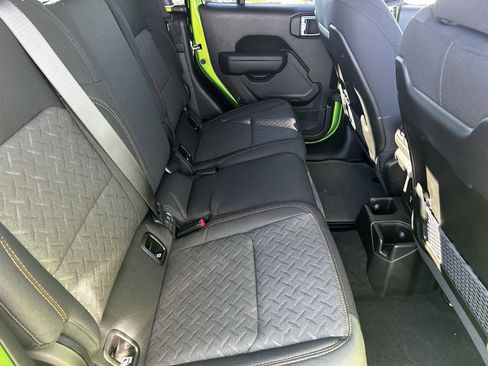 New 2025 Jeep Gladiator Mojave w/ Convenience Group image 10