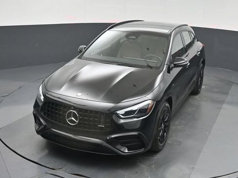 Used 2025 Mercedes-Benz GLA 35 AMG 4MATIC image 46