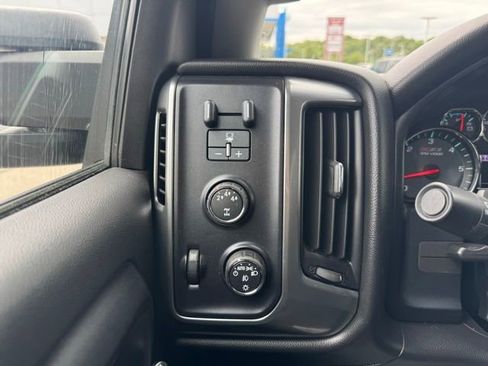 Used 2015 Chevrolet Silverado 2500 LT w/ LT Convenience Package AWD/4WD image 29