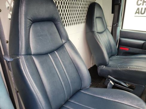 Used 2005 Chevrolet Astro image 43