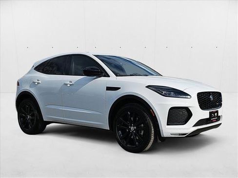 New 2024 Jaguar E-PACE R-Dynamic SE image 3