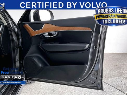 Certified 2024 Volvo XC90 B5 Plus w/ Protection Package Premier AWD/4WD image 24