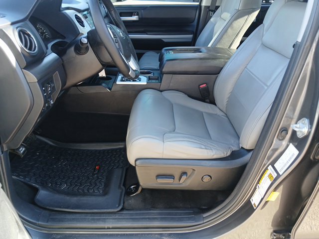 Used 2021 Toyota Tundra SR5 w/ SR5 Leather Package AWD/4WD image 31