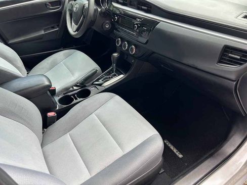 Used 2014 Toyota Corolla L FWD image 15
