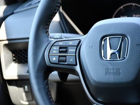 Used 2025 Honda CR-V Sport image 23