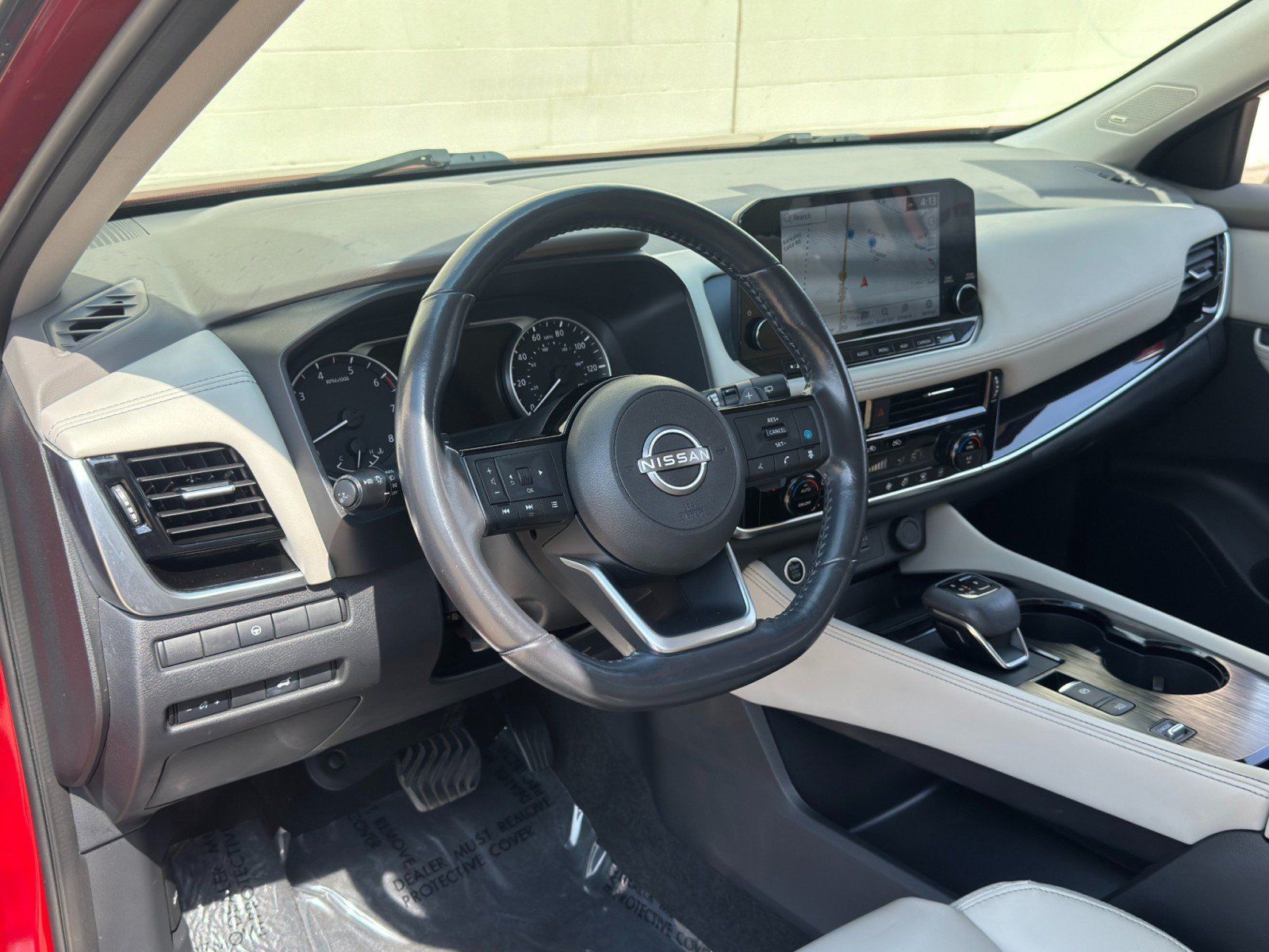 Used 2023 Nissan Rogue SL w/ SL Premium Package FWD image 13