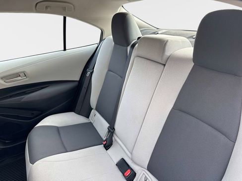 Used 2025 Toyota Corolla LE image 16