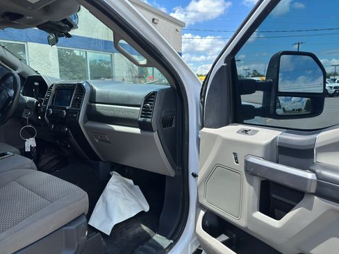 Used 2022 Ford F250 XLT w/ FX4 Off-Road Package AWD/4WD image 10