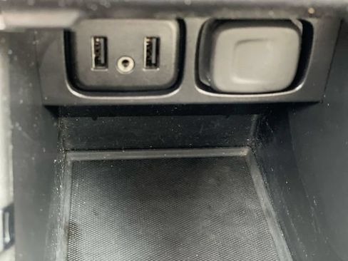 Certified 2018 Buick Encore Essence w/ Experience Buick Package FWD image 24