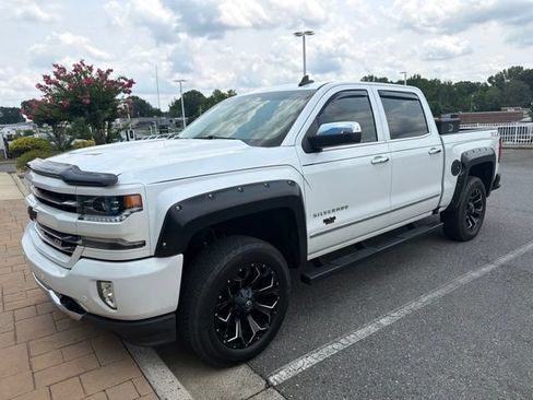 Used 2018 Chevrolet Silverado 1500 LTZ Z71 w/ LTZ Plus Package AWD/4WD image 3