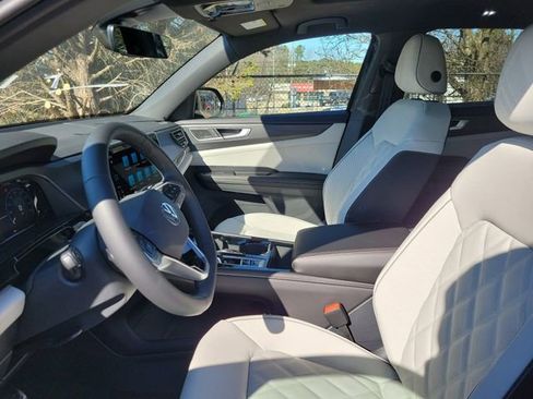 New 2026 Volkswagen Atlas Cross Sport SEL Premium R-Line image 18