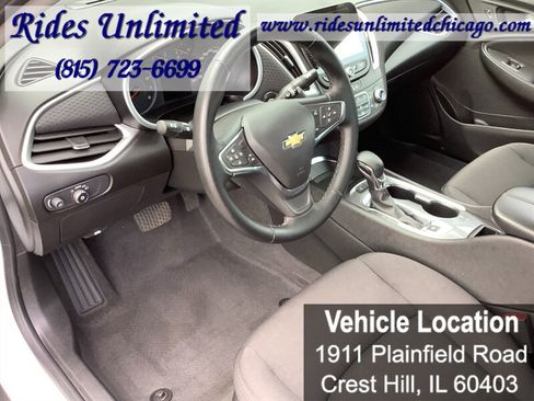 Used 2024 Chevrolet Malibu LT w/ Sport Edition FWD image 13