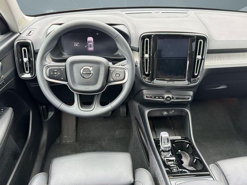 Certified 2024 Volvo XC40 B5 Plus w/ Protection Package Premier AWD/4WD image 26