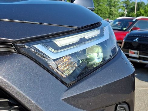 Used 2023 Toyota RAV4 LE AWD/4WD image 12