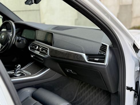 Used 2022 BMW X5 xDrive40i AWD/4WD image 18