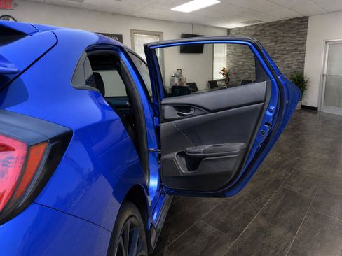 Used 2017 Honda Civic Sport image 17