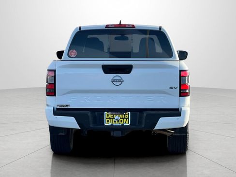 Used 2024 Nissan Frontier SV w/ SV Convenience Package image 5