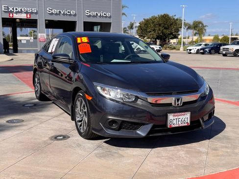 Used 2018 Honda Civic EX image 2