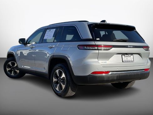 Used 2024 Jeep Grand Cherokee Limited 4xe image 11