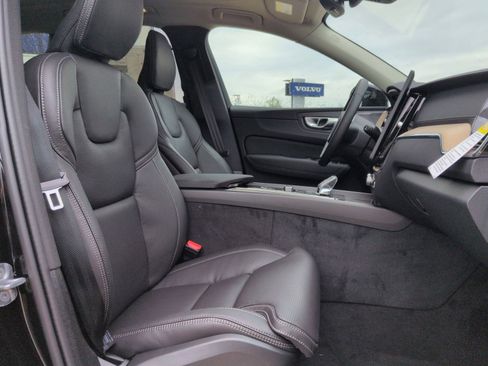 New 2026 Volvo XC60 B5 Ultra w/ Protection Package Premier image 27