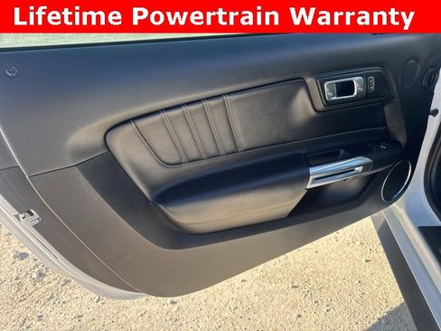 Used 2021 Ford Mustang Premium image 18