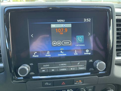 Used 2024 Nissan Frontier SV w/ SV Convenience Package RWD image 20