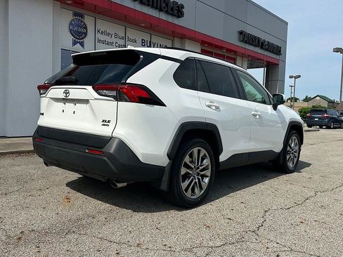 Certified 2019 Toyota RAV4 XLE Premium w/ Cold Weather Package AWD/4WD image 6