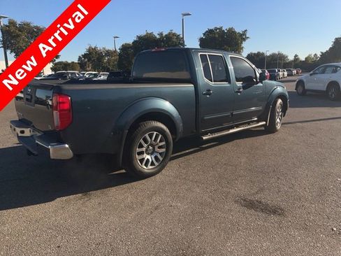 Used 2013 Nissan Frontier SL w/ Moonroof Pkg image 11