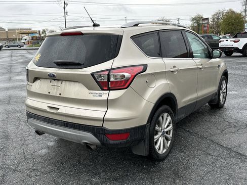 Used 2017 Ford Escape Titanium image 8