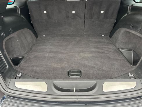 Used 2019 Jeep Grand Cherokee Limited image 12