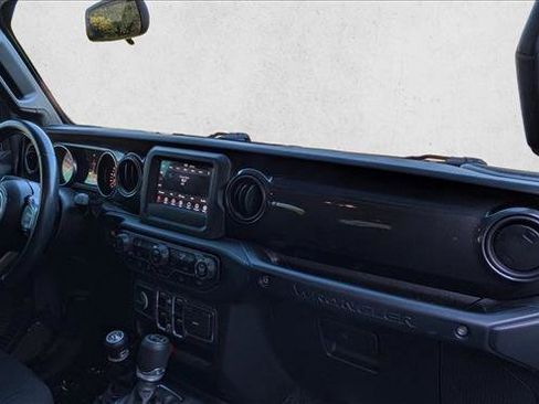 Used 2020 Jeep Wrangler Unlimited Sport AWD/4WD image 19