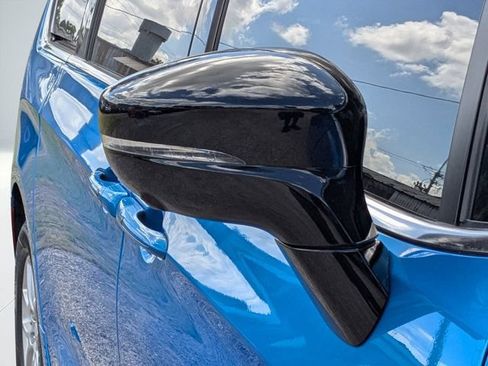 New 2026 Chrysler Pacifica Select FWD image 11