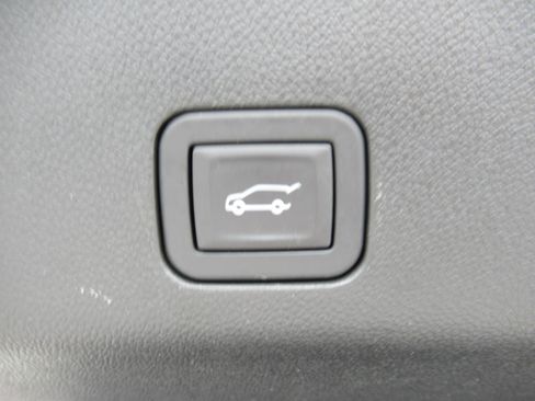 Used 2024 GMC Yukon XL SLT w/ SLT Premium Package AWD/4WD image 35