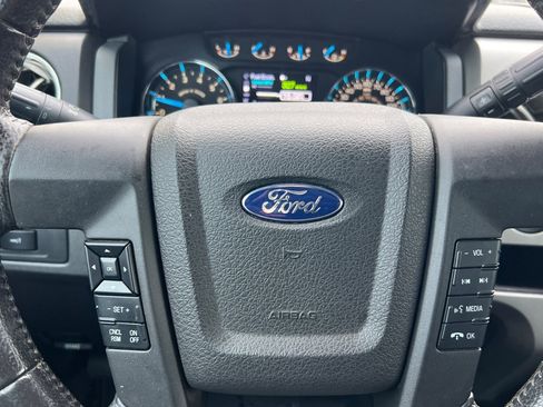 Used 2013 Ford F150 XLT w/ XLT Chrome Pkg image 17