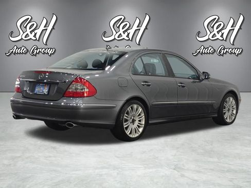 Used 2008 Mercedes-Benz E 550 4MATIC Sedan image 17