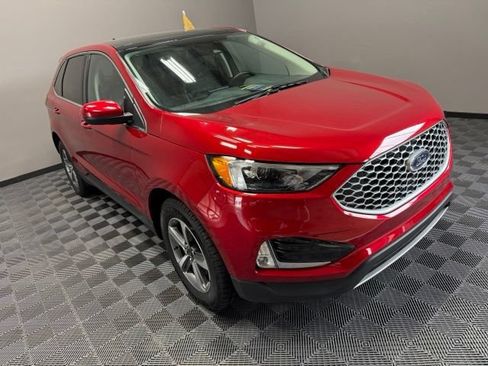 Used 2024 Ford Edge SEL w/ Convenience Package AWD/4WD image 2