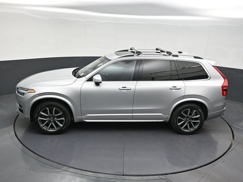 Used 2018 Volvo XC90 T5 Momentum w/ Convenience Package AWD/4WD image 16