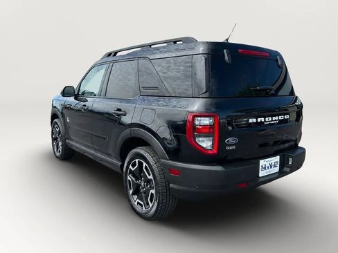 Used 2023 Ford Bronco Sport Outer Banks w/ Tech Package AWD/4WD image 6